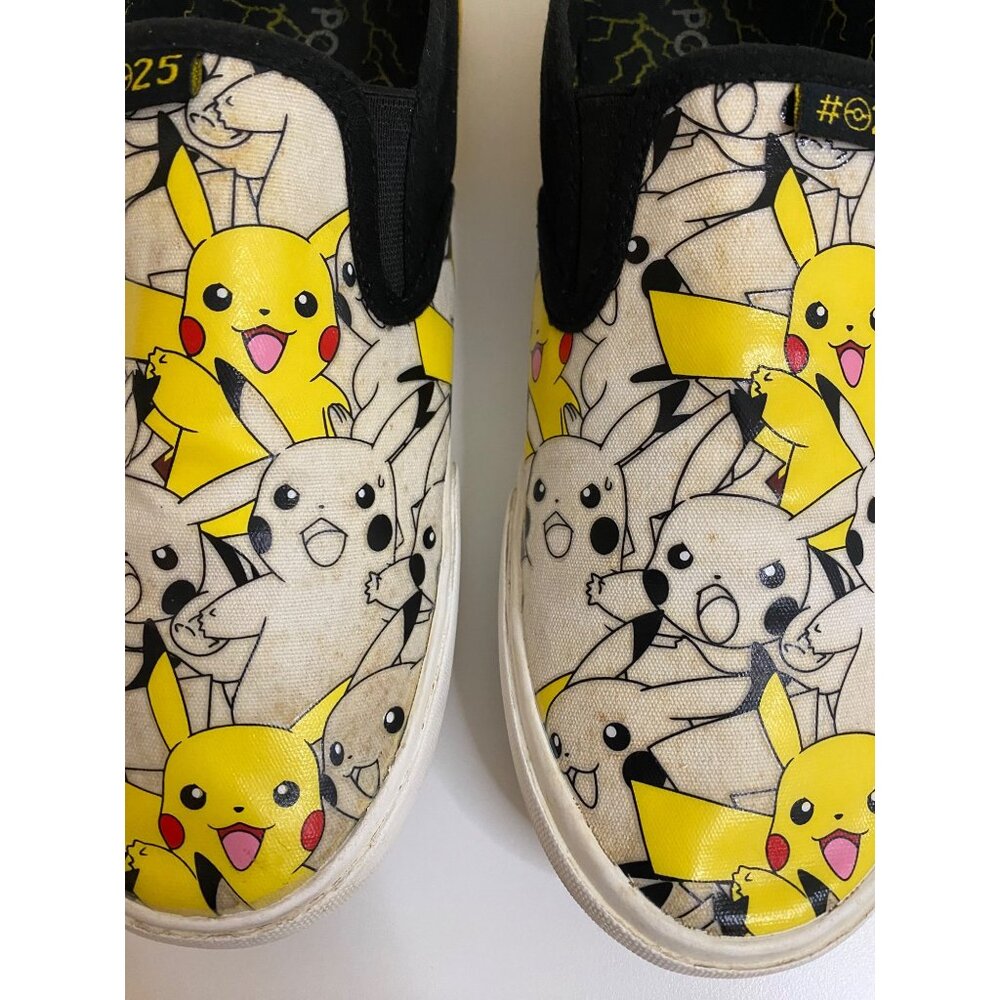 POKÉMON Pikachu Canvas Slip-On Sneakers Men US 8 Black/Yellow EU 40.5 Shoes